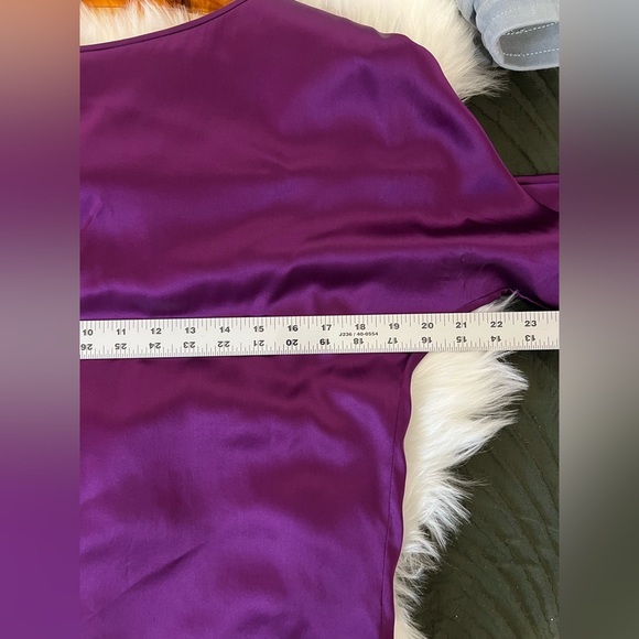 White House black market silk stretch plum color blouse size XXS - Picture 5 of 6